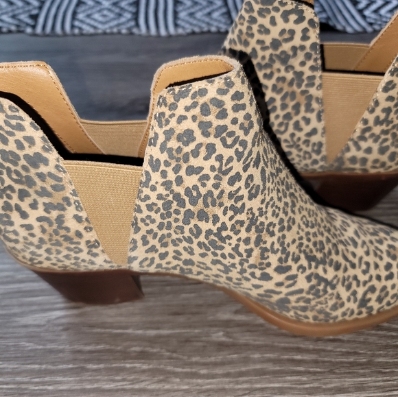 Dolce Vita's Samy Bootie - Picture 8 of 8